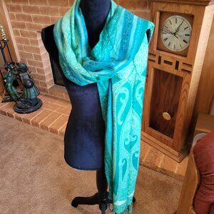 Green Paisley Pashmina Shawl/Scarf – Elegant Lightweight Wrap